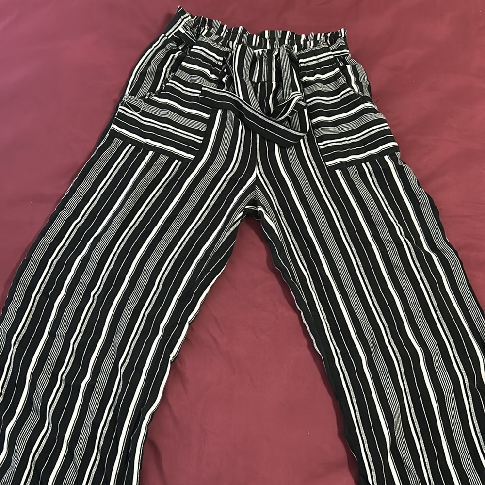 Drawstring pants - Picture 3 of 3